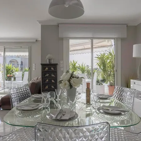 Le Bleuet Medicis & Sea View & 50m Plage & Clim & Piscine Apartment Cannes