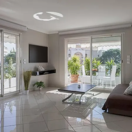 Le Bleuet Medicis & Sea View & 50m Plage & Clim & Piscine