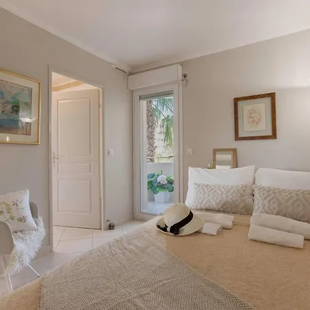 Le Bleuet Medicis & Sea View & 50m Plage & Clim & Piscine Apartment Cannes