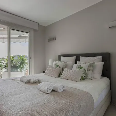 Apartment Le Bleuet Medicis & Sea View & 50m Plage & Clim & Piscine *