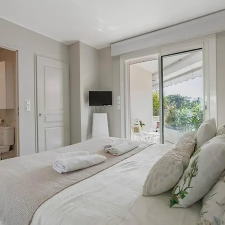 Le Bleuet Medicis & Sea View & 50m Plage & Clim & Piscine Apartment *