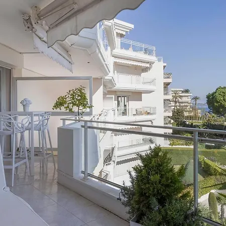 Le Bleuet Medicis & Sea View & 50m Plage & Clim & Piscine Apartment *